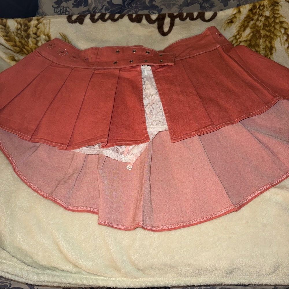 Elegant Coral Pleated Skirt